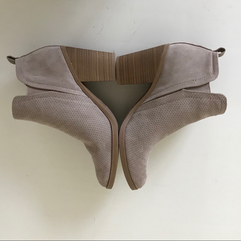 Universal Thread Heeled Booties - image 6